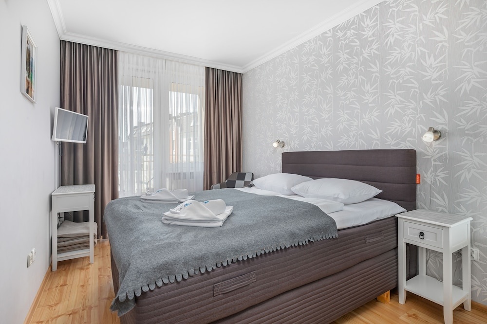 Monte Cassino Apartments by Renters