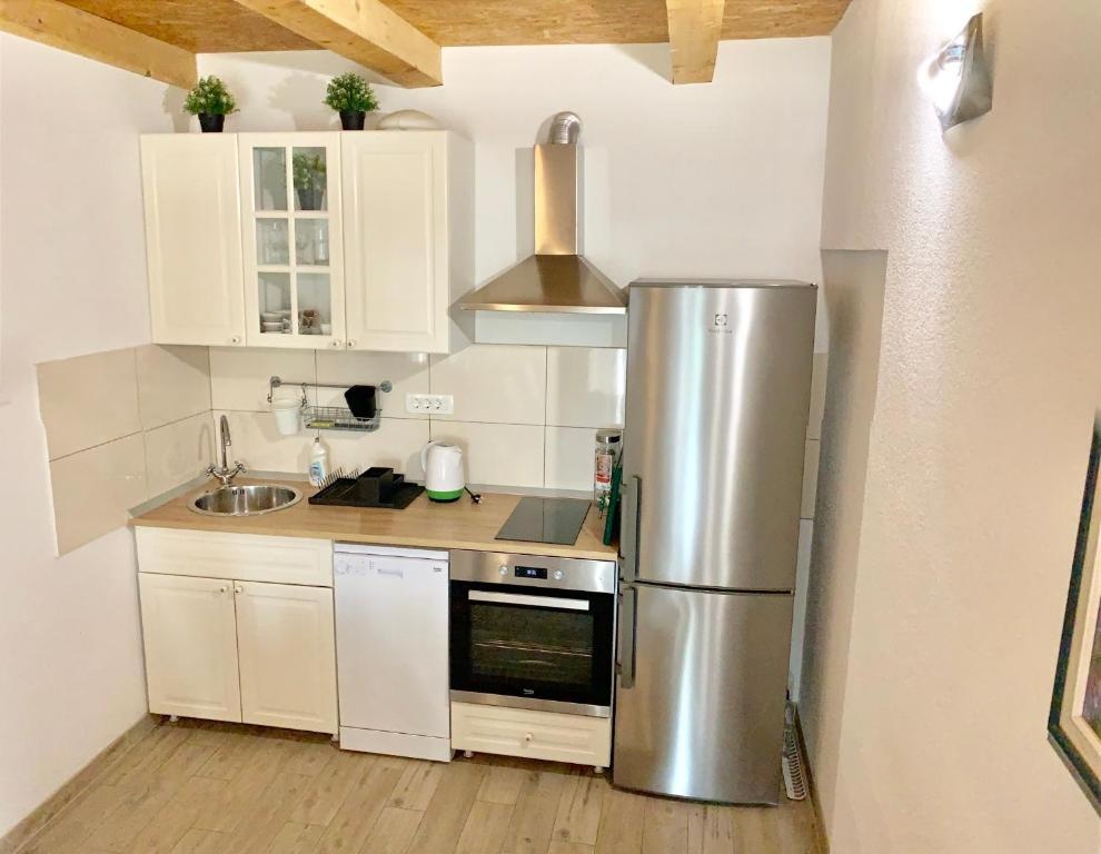 Summer Apartment
