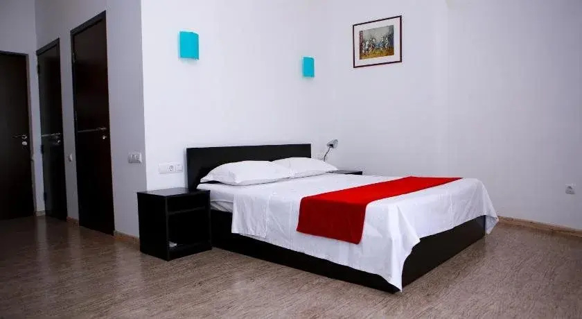 Ossanna Hotel