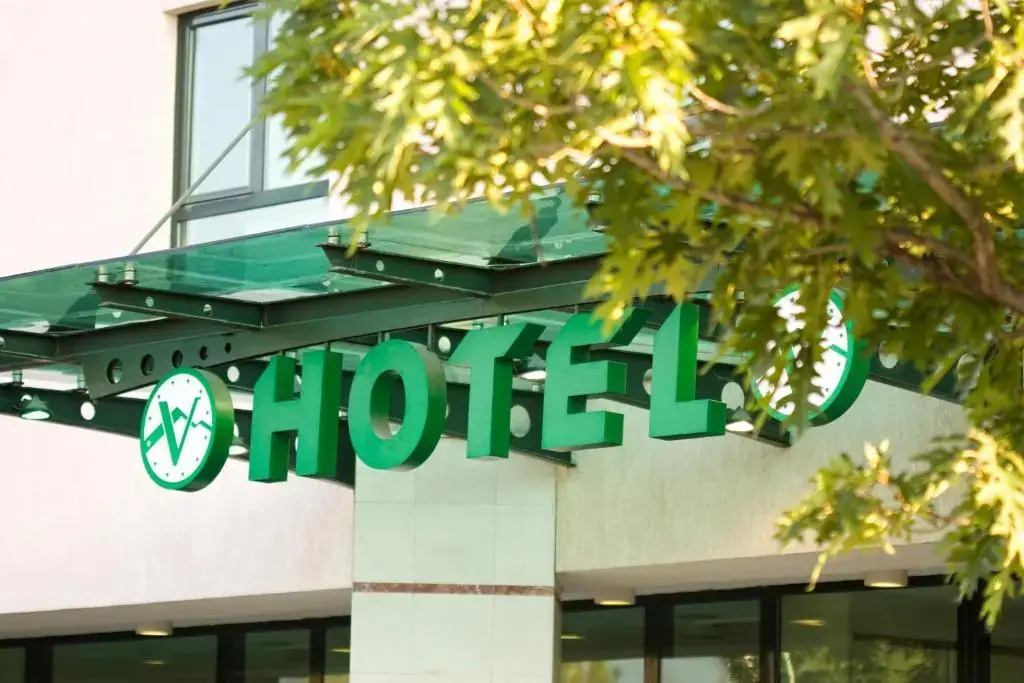 Vitosha Park Hotel - Free Pool & Parking