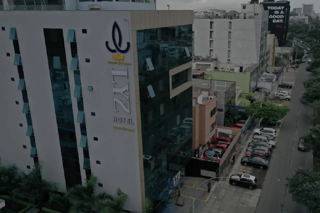 Lyz Business Hotel