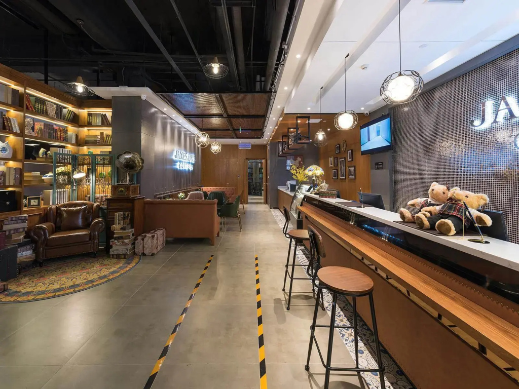 James Joyce Coffetel Hotel (Beijing Xiaohongmen subway station)