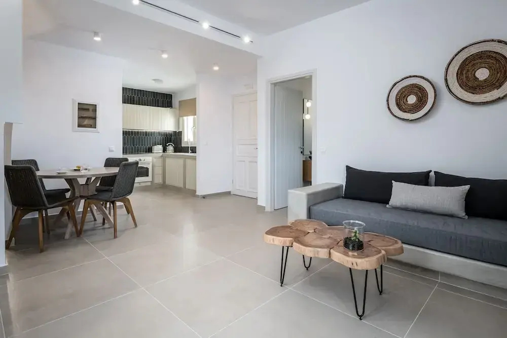 Remezzo Suites