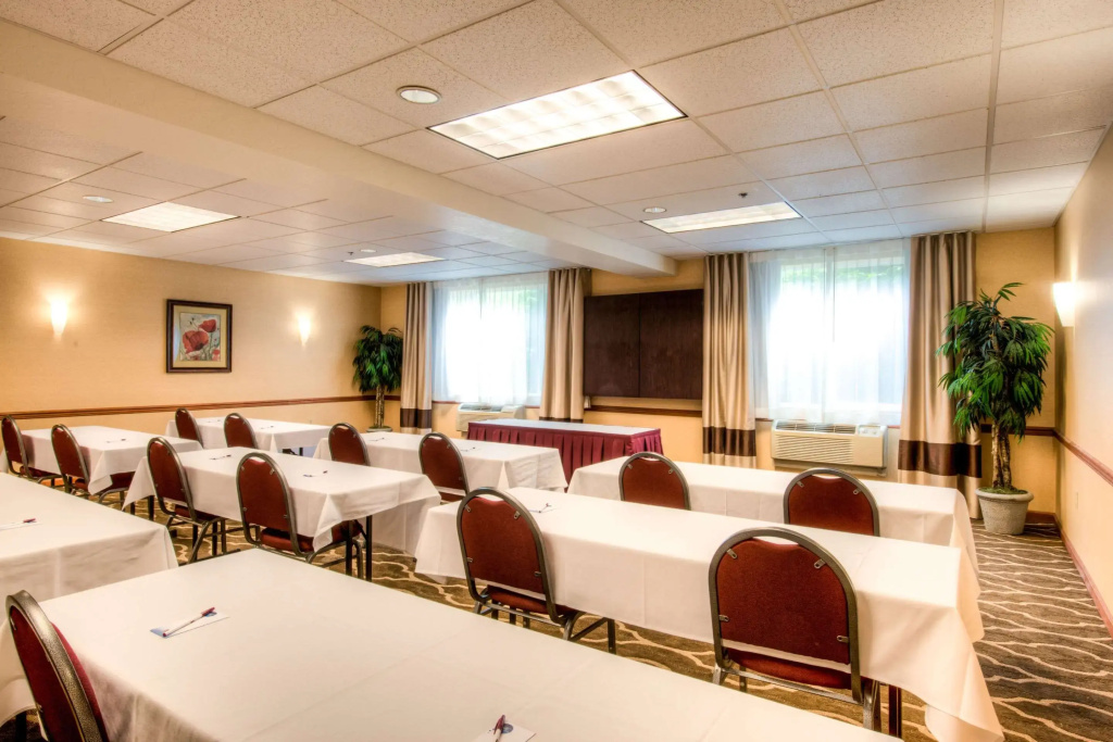 Comfort Suites Springfield-Eugene