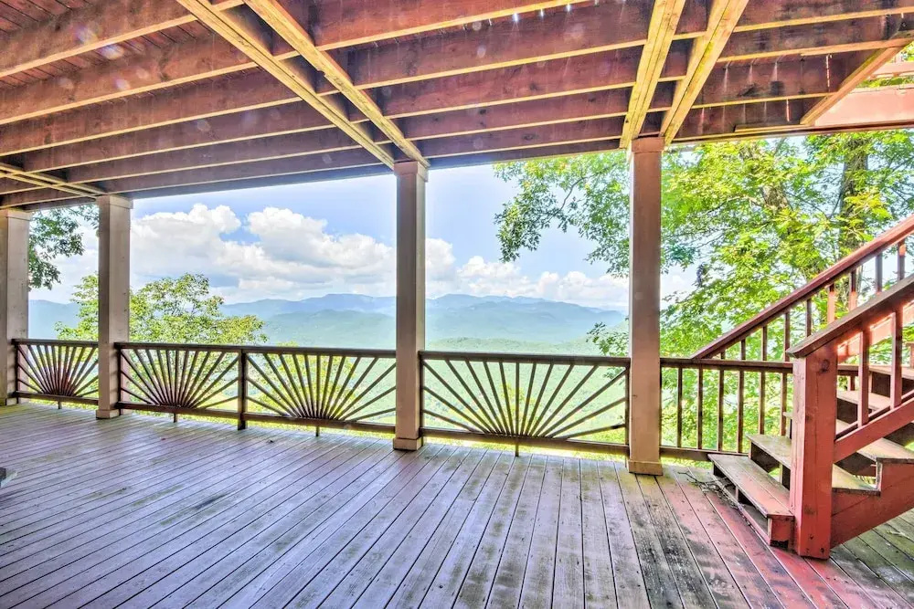 Sky Valley Home w/ Mtn View, 5 Mi to Rabun Bald!
