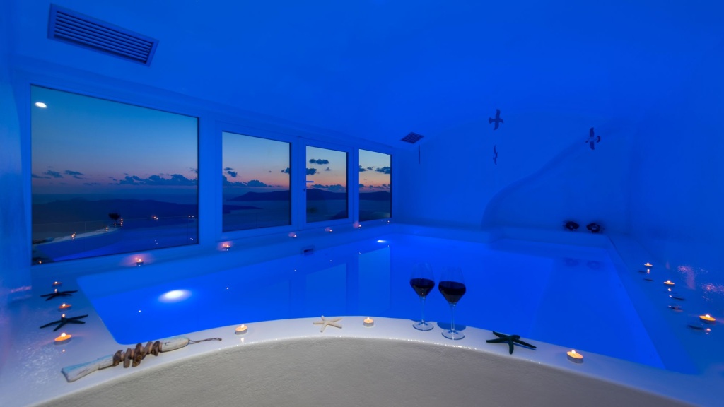 Fira Deep Blue Suites