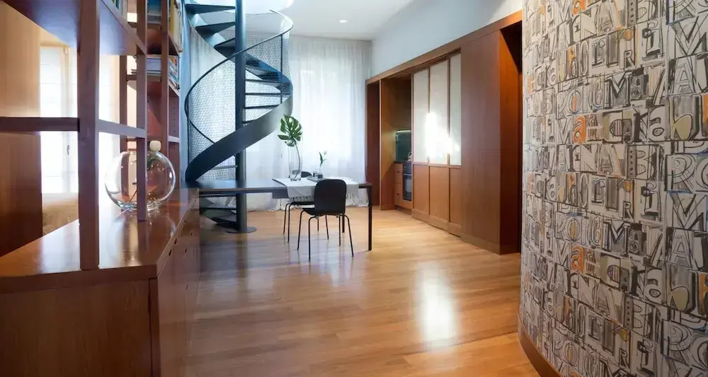 Hintown San Babila House