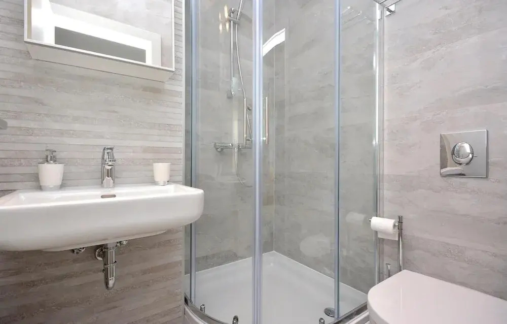 Amazing Home in Split With Wifi and 5 Bedrooms