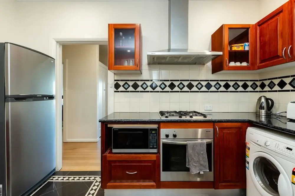 Lighthouse Cozy 2BDR with CITY VIEWS