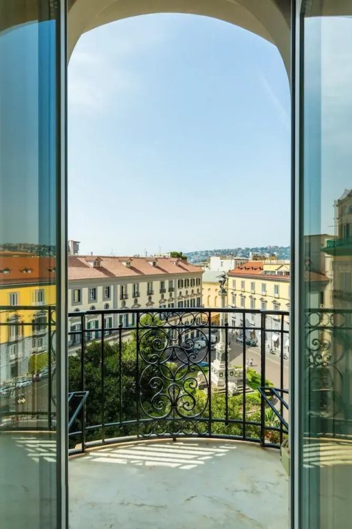 Elegante Appartamento a Piazza dei Martiri by Wonderful Italy
