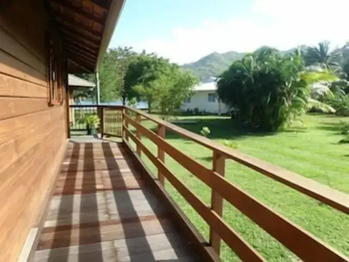 Moorea Surf Bed and Breakfast