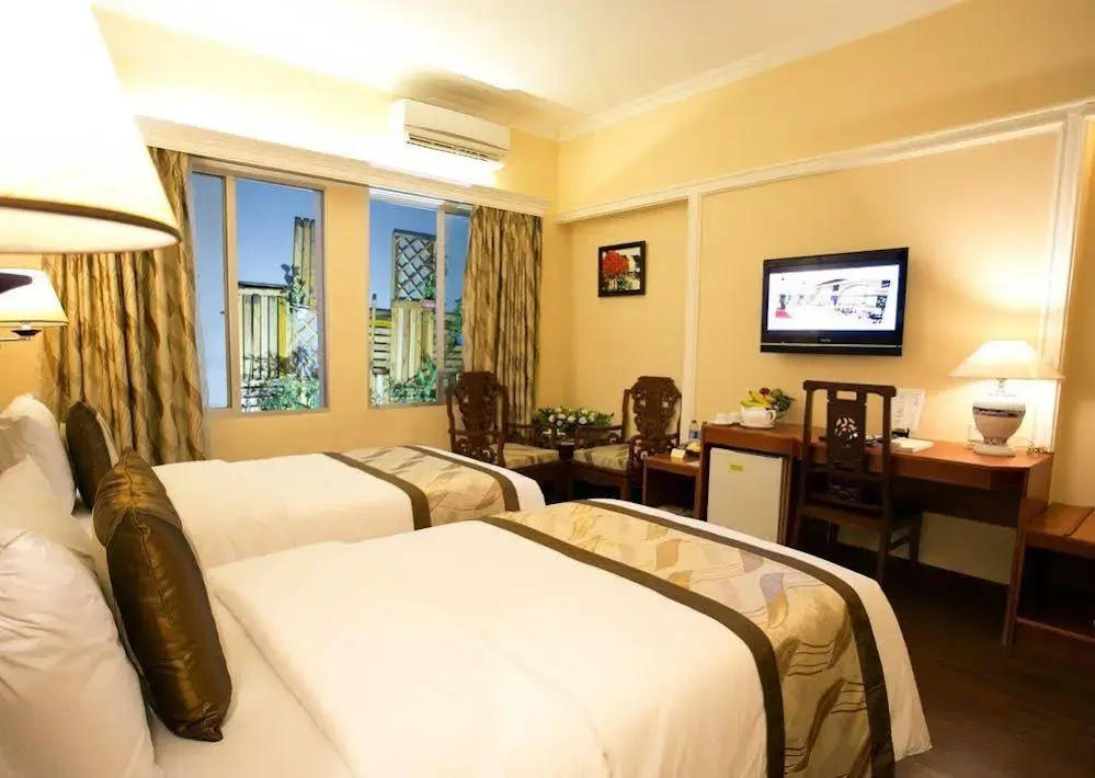Royal Saigon Hotel