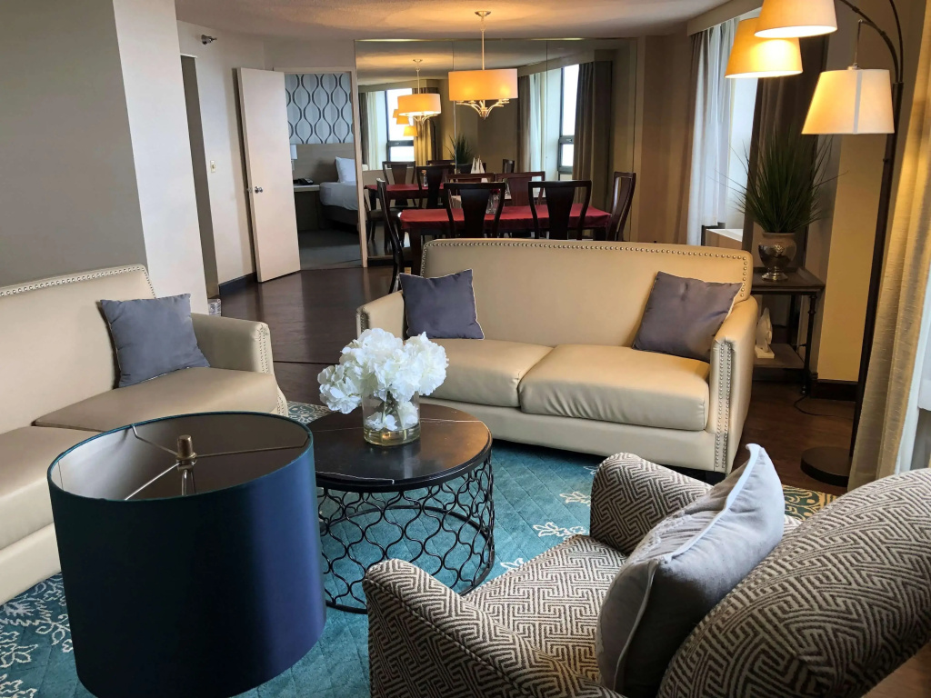 Radisson Hotel Duluth-Harborview