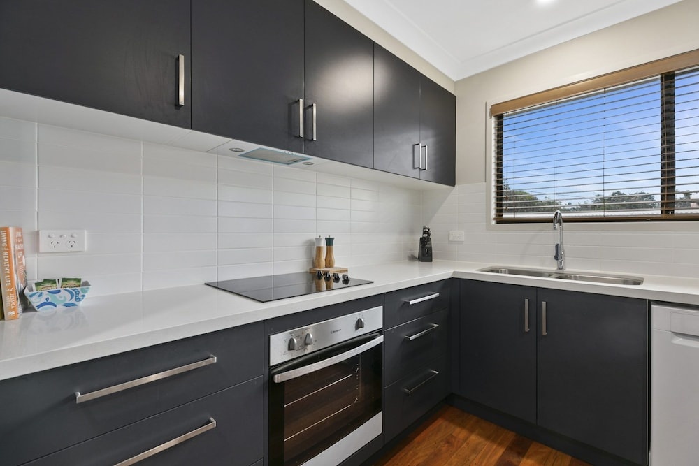 Sundance, Pet Friendly Beach House In Peregian! 59 Lorikeet Drive