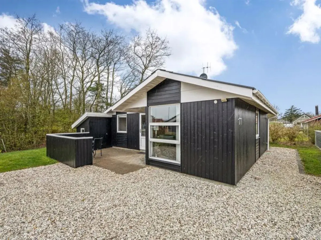 "Marten" - 6.4km from the sea in Western Jutland