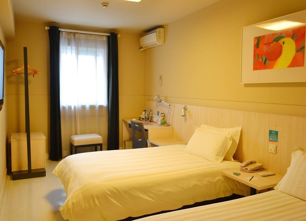 Jinjiang Inn Langfang High-speed Railwy Station Yinhe South Road