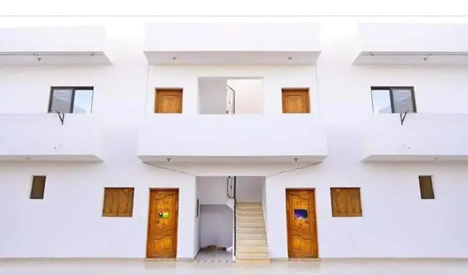 A5ena House