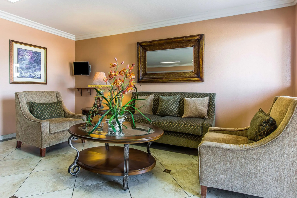 Quality Inn Lake Elsinore I-15