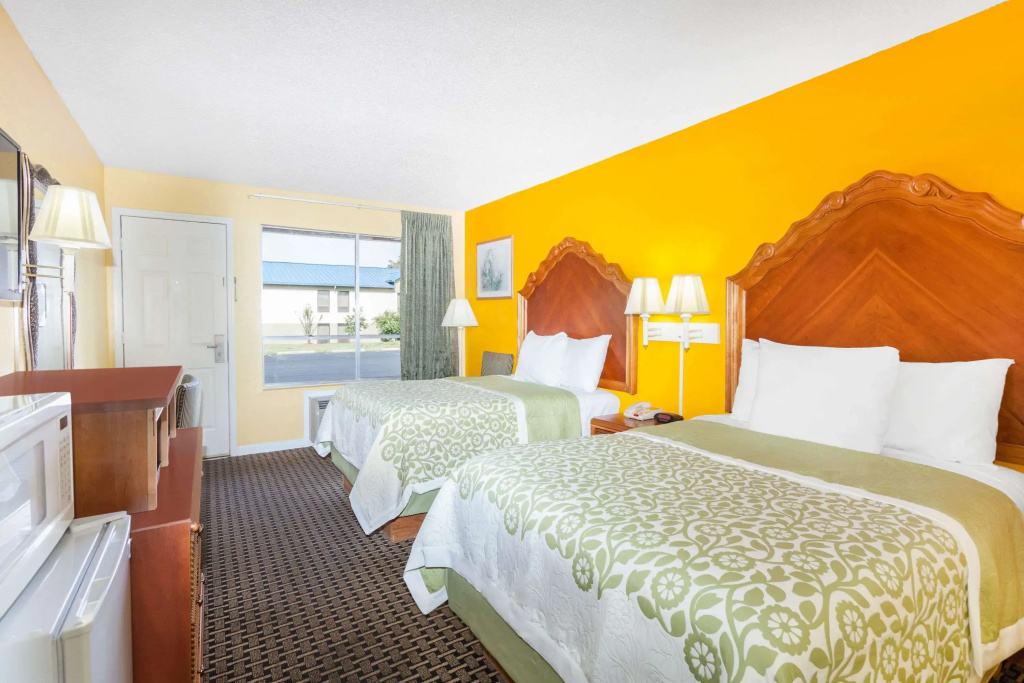 Days Inn by Wyndham Jacksonville