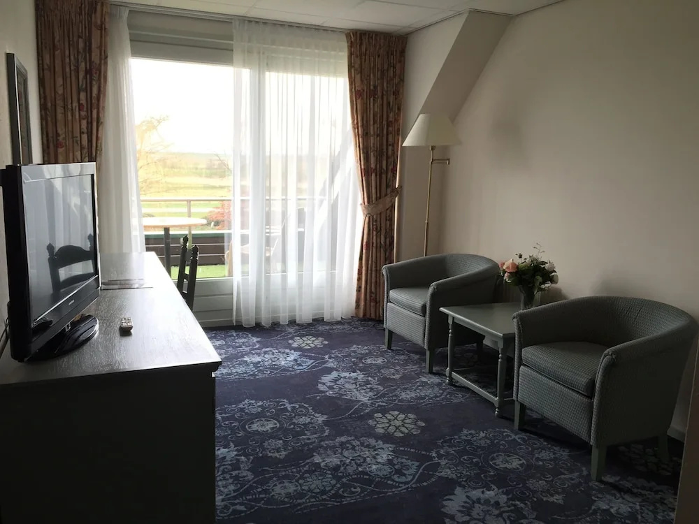 Hotel Sportsbar & Brasserie Dorhout Mees
