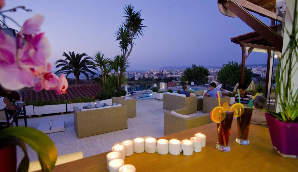 Frida Apartments