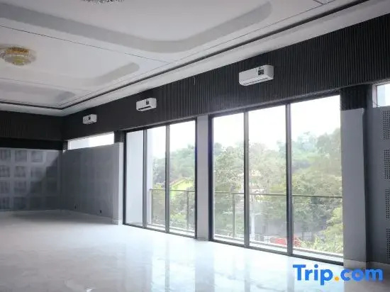 Miracle Hotel Cianjur