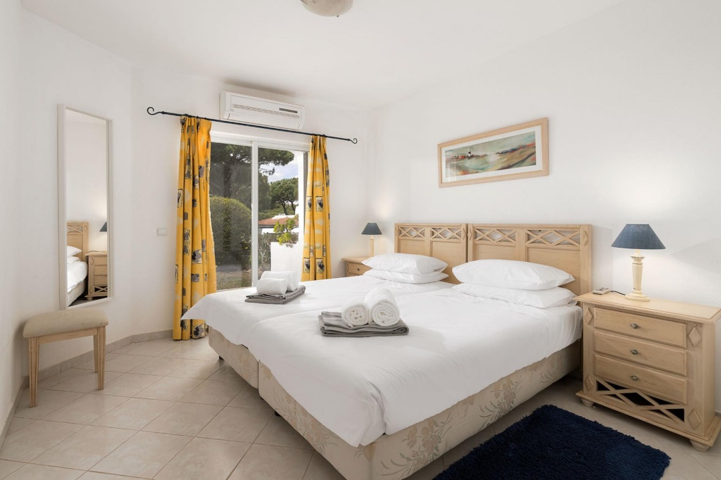 Charming Albufeira Apartment by Ideal Homes