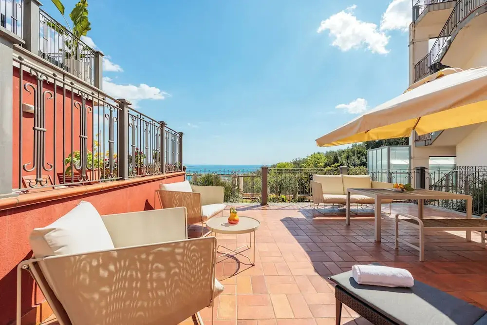 Terrazza Aphrodite by Napoliapartments