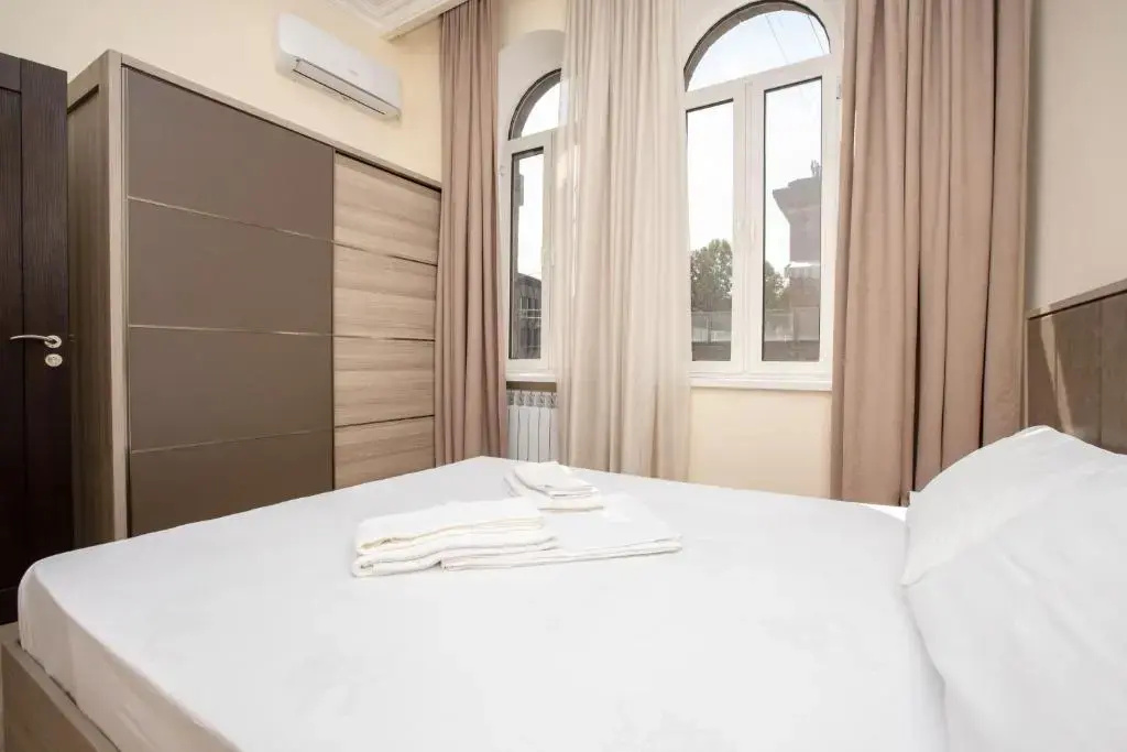 Stay Inn Apartments at Mashtots Avenue 5A