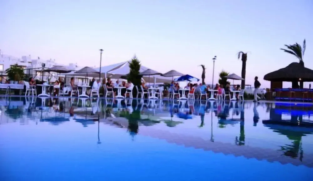 Turquoise Residence 4 Bedrooms Villa