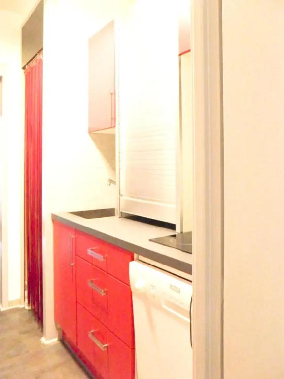 Studio in Hyères, With Furnished Terrace and Wifi - 150 m From the Bea