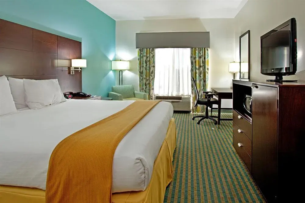 Holiday Inn Express Hotel & Suites Picayune by IHG