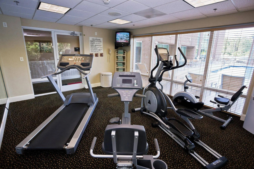 Hampton Inn & Suites Charlotte Arrowood Rd