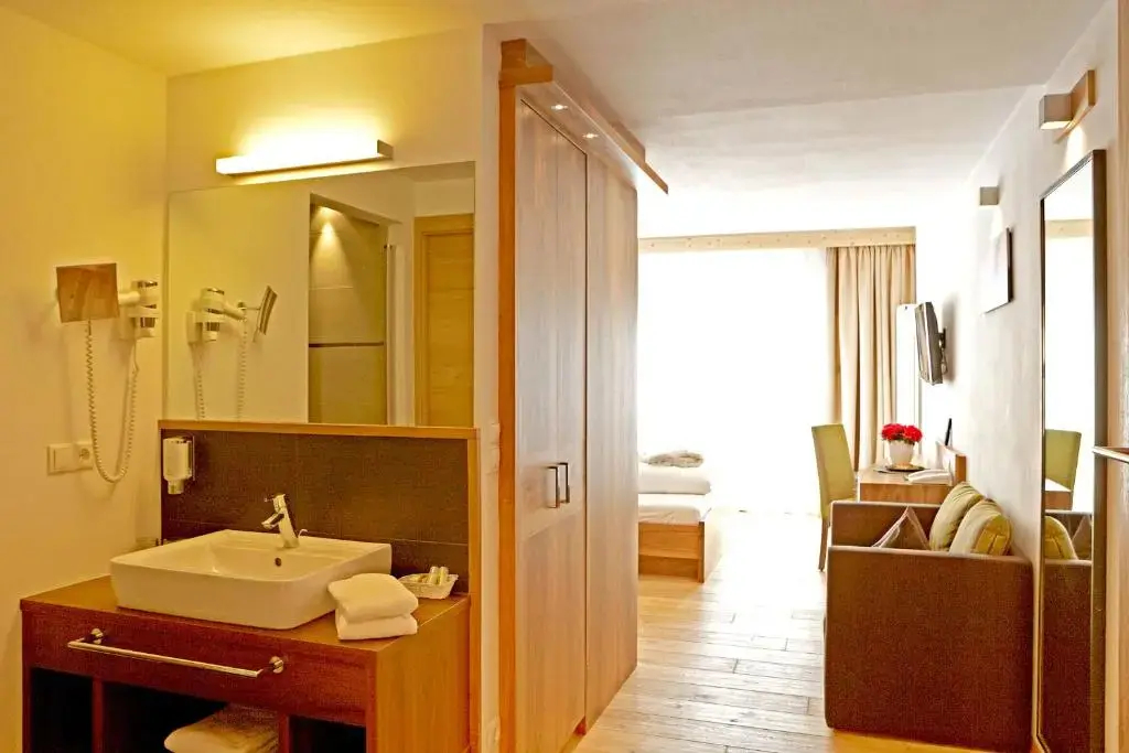 Hotel Stoeres - Active wellbeing