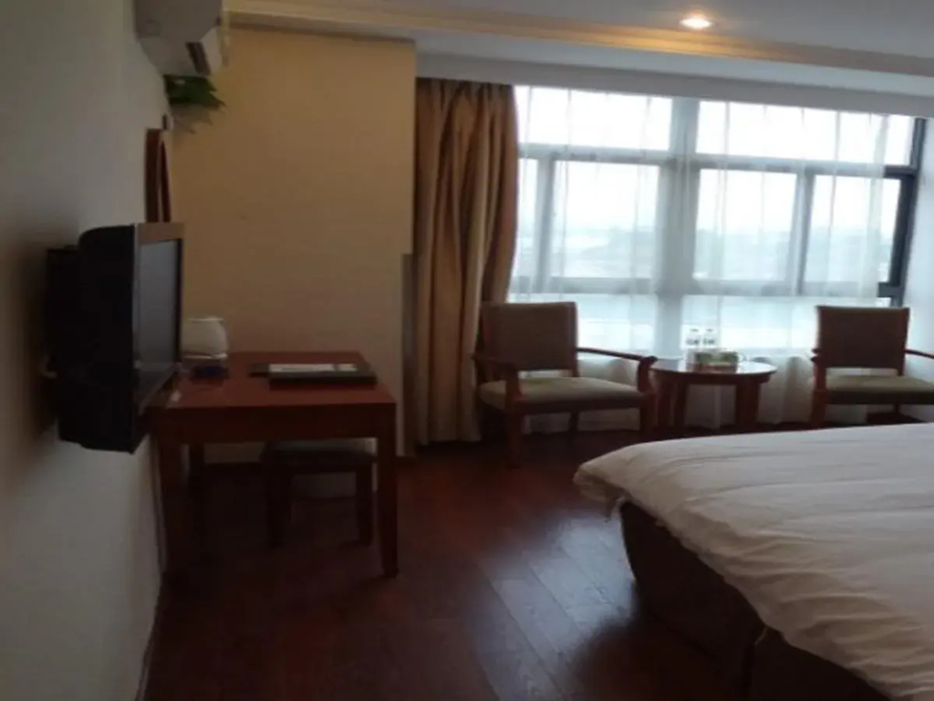 Green Tree Inn Nanjing Dachang Xinhua Road Express Hotel
