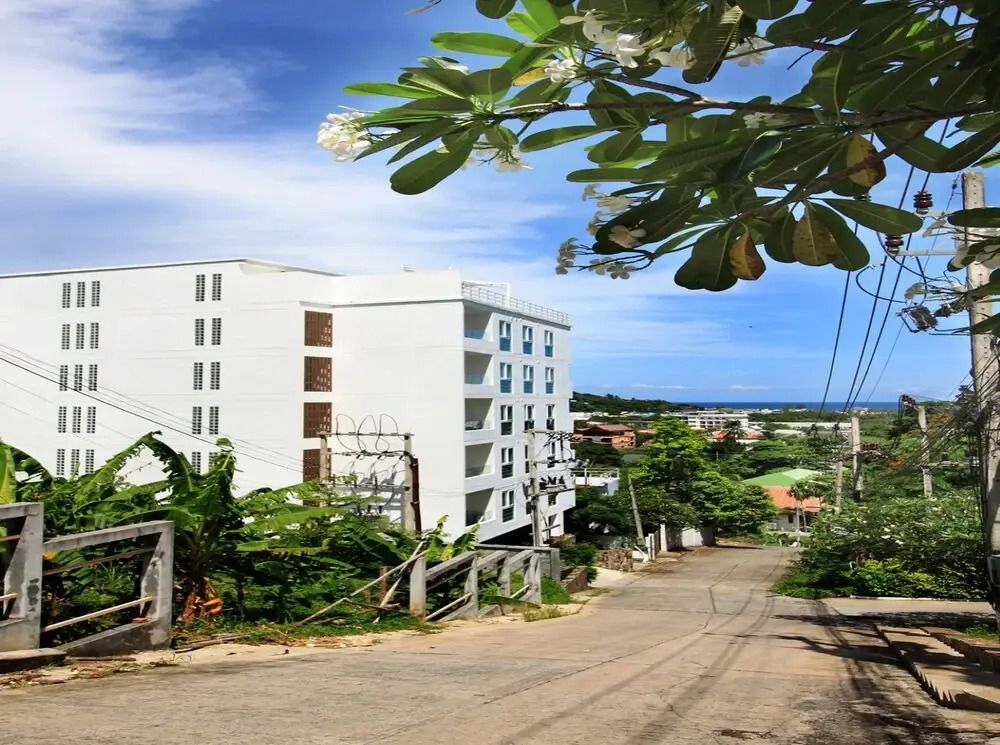 Kata Condo by Chattha