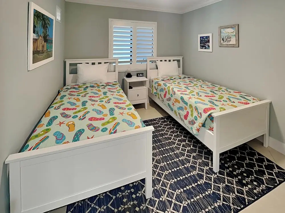 Seaside 2 by Distinctive Beach Rentals