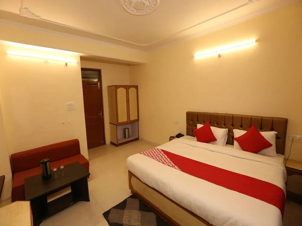 Tanwar Regency by OYO Rooms