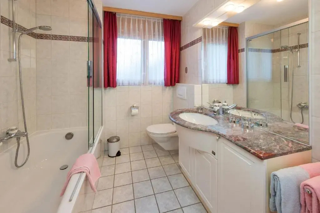 Helvetia Apartments