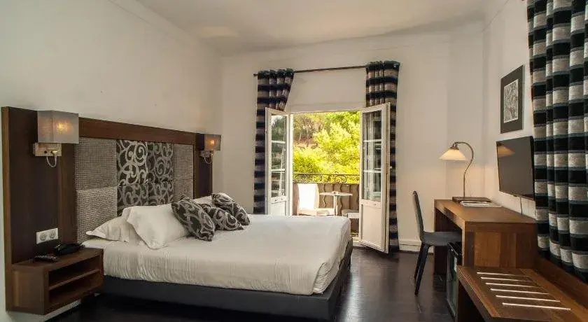 Hotel B Lodge