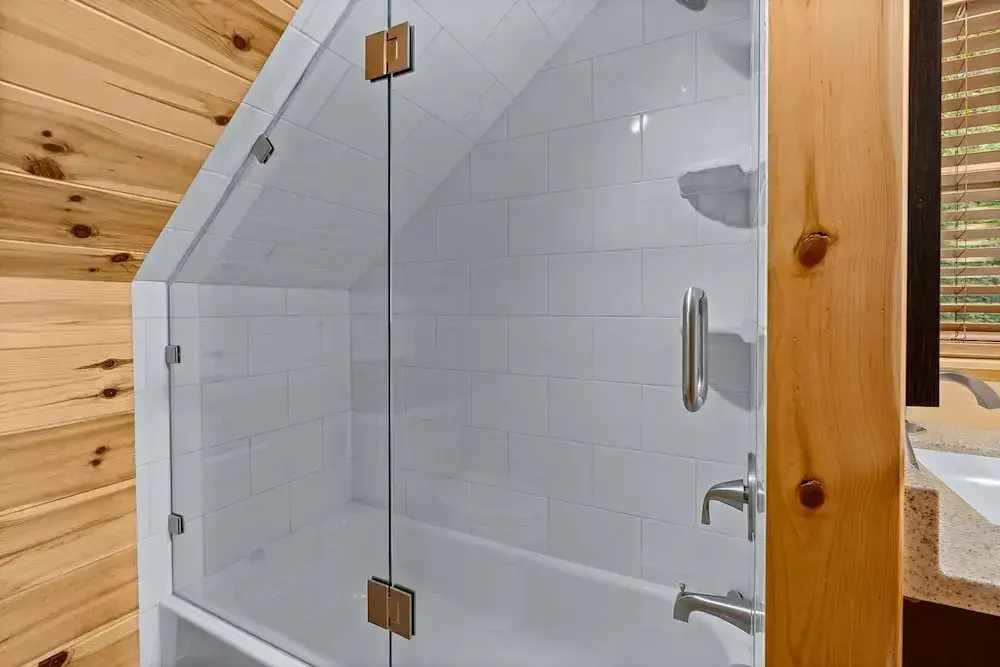 Beside Still Water 1 - 2 Bedrooms, 2 Baths, Sleeps 6 Home by RedAwning