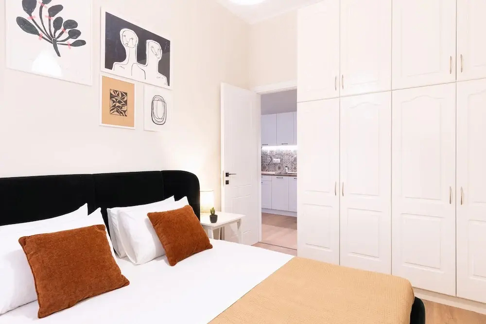 Casa Moderna - Two Bedroom Apartment