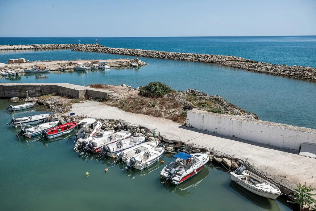 Avra Apartments Kolymbari Harbour