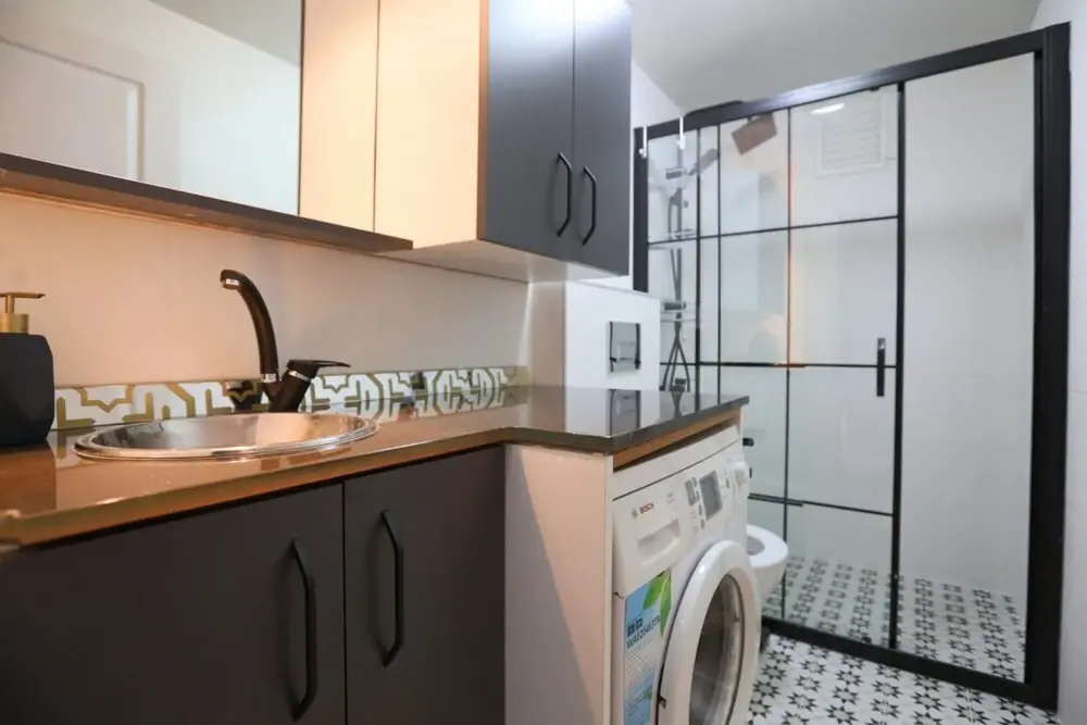 Stylish and Central Flat in Kadikoy