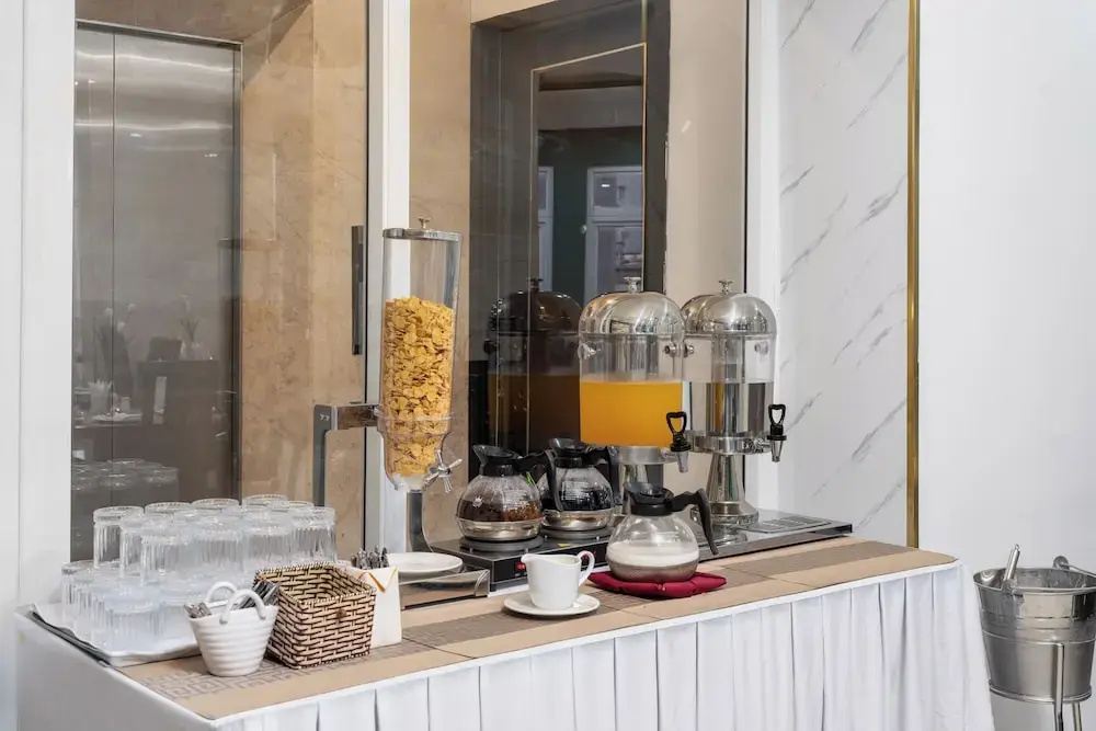 ELC Luxury Hotel Danang - An Thuong Walkin Street