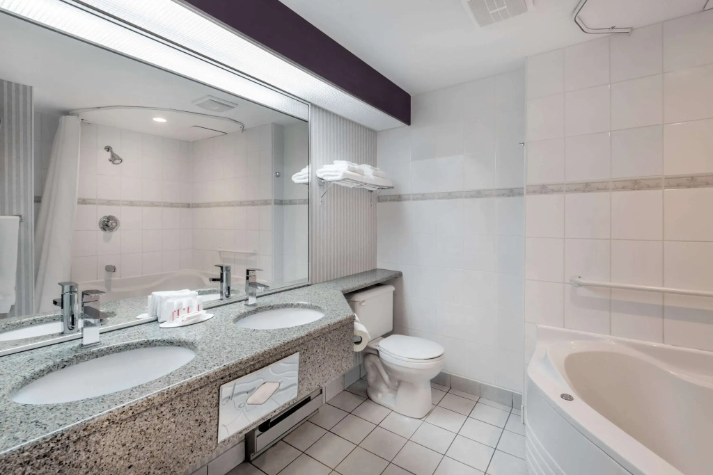 Ramada Plaza by Wyndham Gatineau/Manoir du Casino