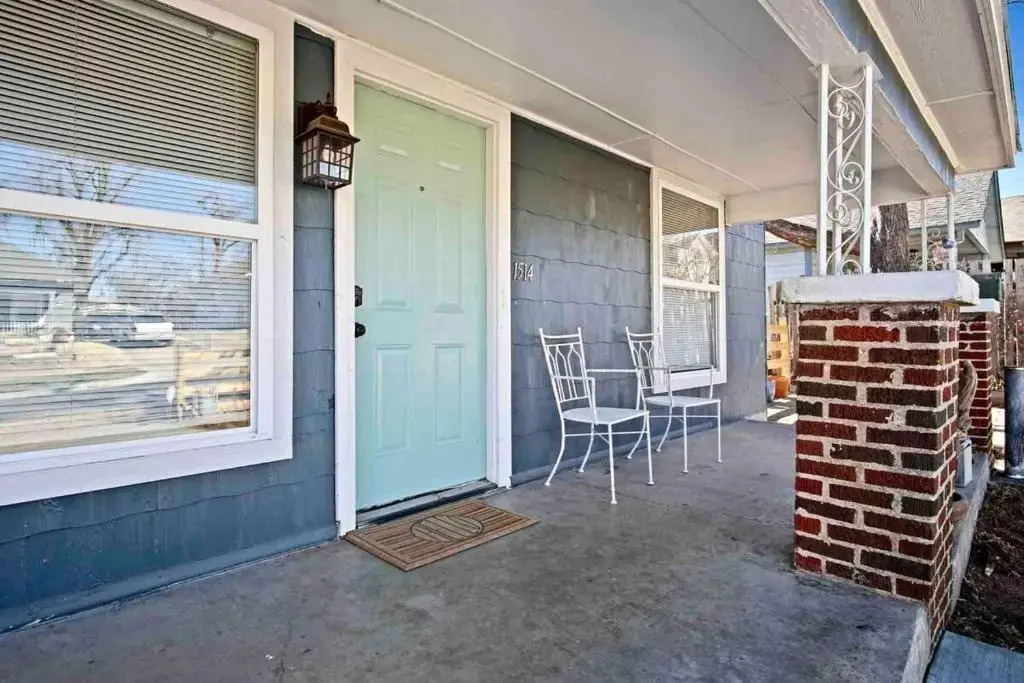 Cozy House Near Plaza District