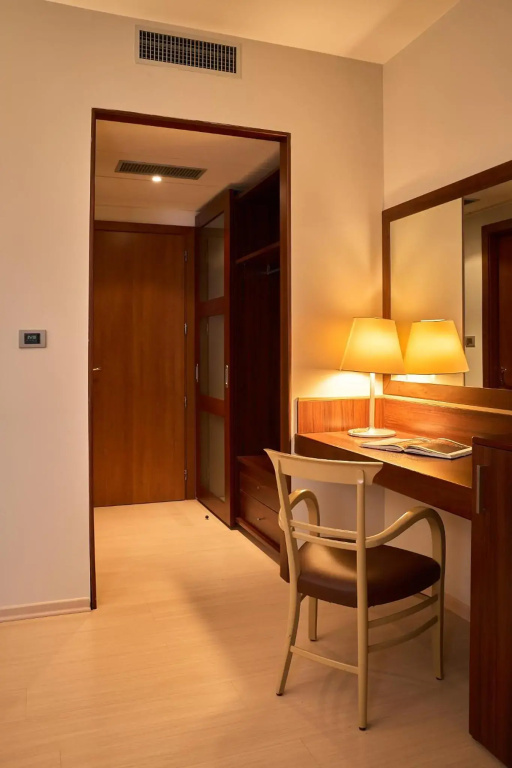 Delfina Palace Hotel