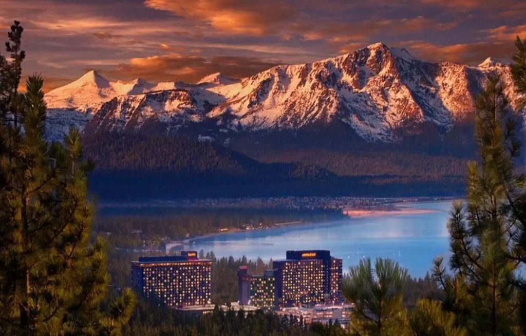 Harrah's Lake Tahoe, A Caesars Destination