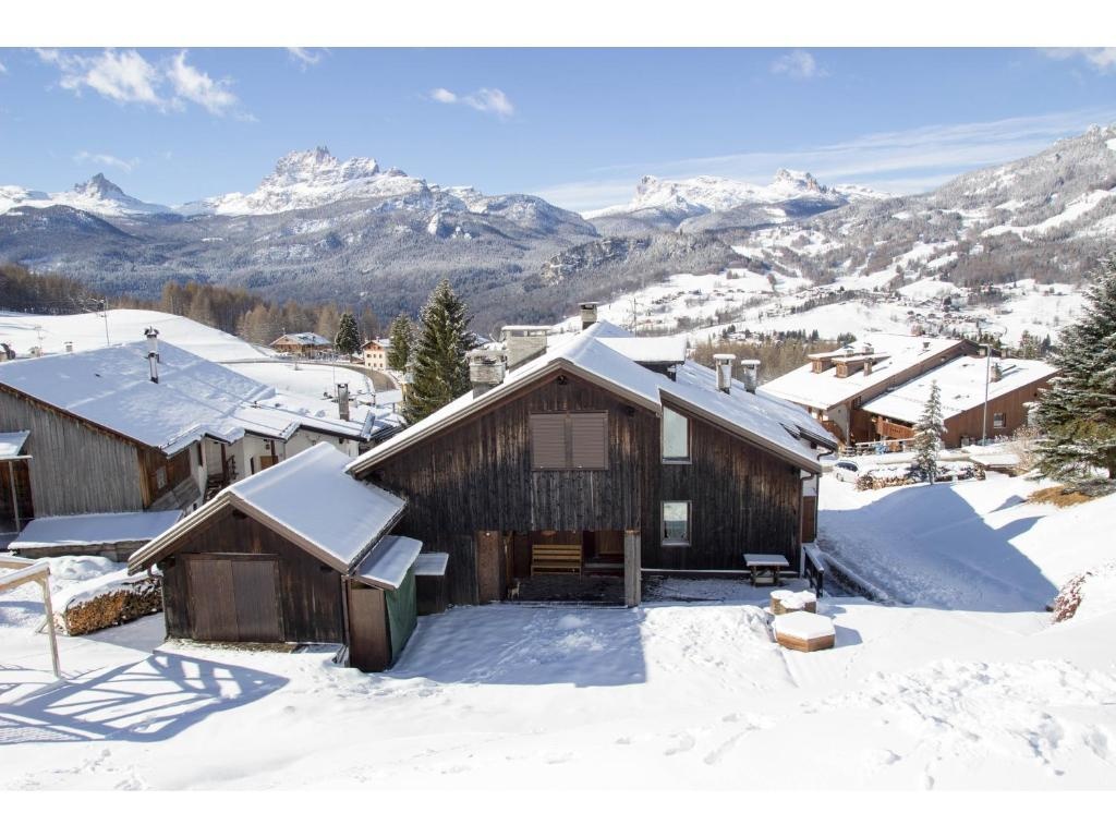 Cristallo & Faloria Suite Apartments